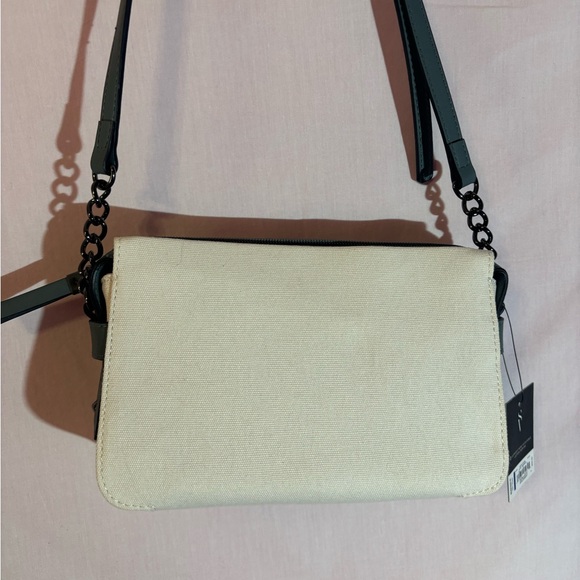 Simply Vera Wang Purse - Picture 6 of 14